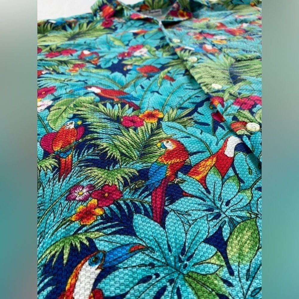 The Bagshaws of St. Lucia true vintage Hawaiian shirt with toucans and parrots. - Picture 5 of 8